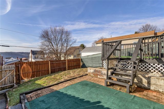 1909 Freeport Rd, Arnold, PA 15068