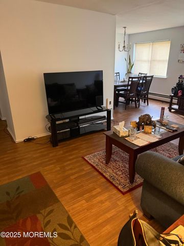 76 Manchester Court B, Freehold, NJ 07728