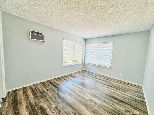 16737 Pineridge, Granada Hills, CA 91344