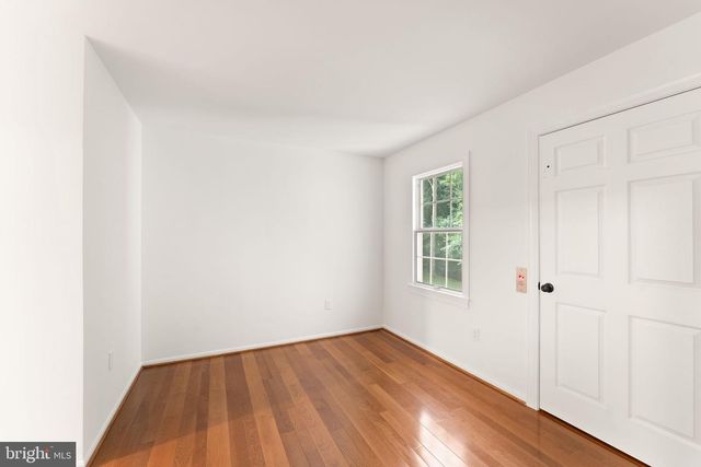 10912 BLUE ROAN RD, Oakton, VA 22124
