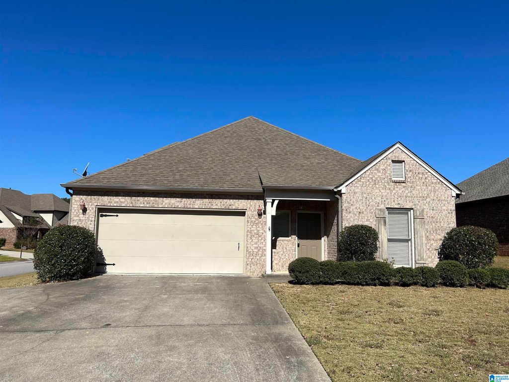 230 CHESSER LOOP ROAD, Chelsea, AL 35043