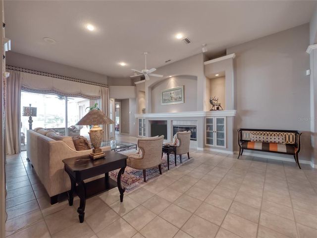6605 WATERS EDGE WAY, Lakewood Ranch, FL 34202