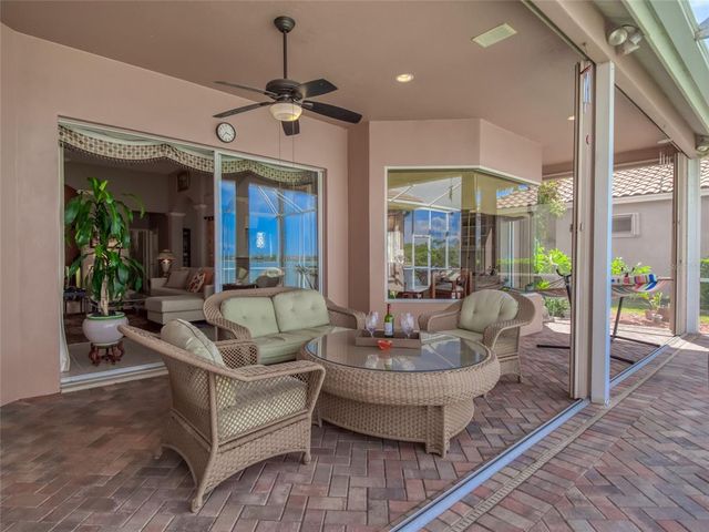 6605 WATERS EDGE WAY, Lakewood Ranch, FL 34202