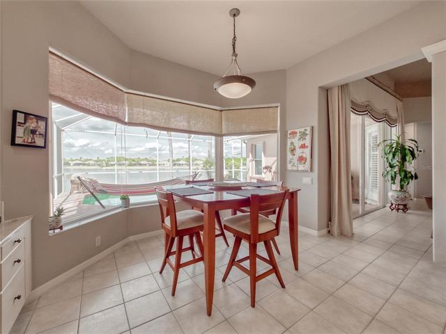 6605 WATERS EDGE WAY, Lakewood Ranch, FL 34202