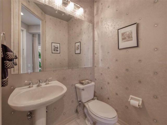 6605 WATERS EDGE WAY, Lakewood Ranch, FL 34202