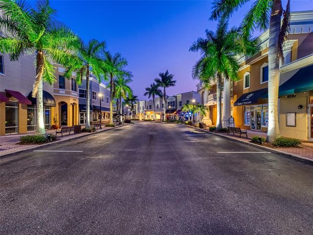 6605 WATERS EDGE WAY, Lakewood Ranch, FL 34202