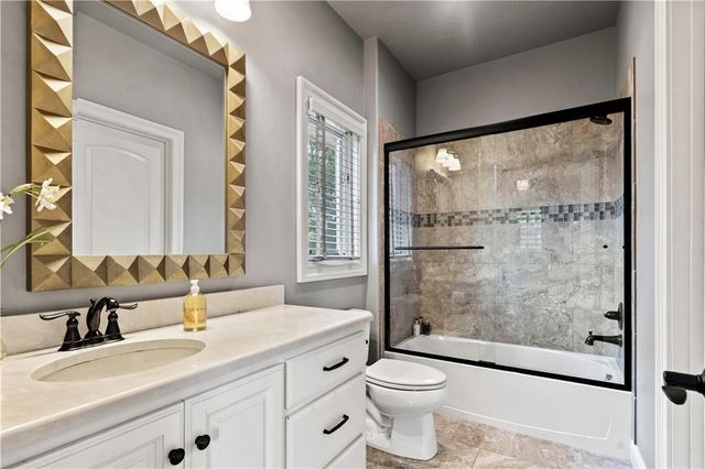 11110 W 146th Terrace, Overland Park, KS 66221