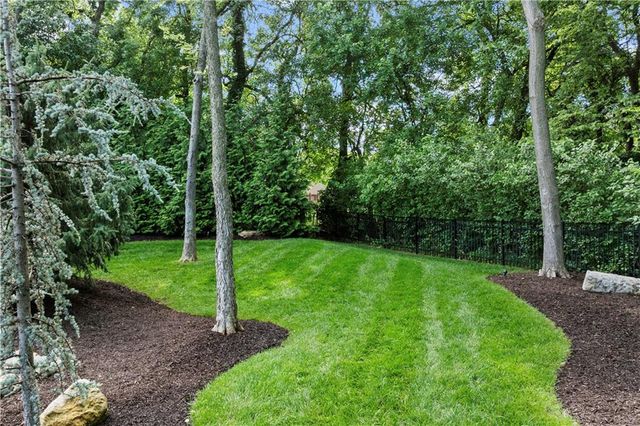 11110 W 146th Terrace, Overland Park, KS 66221