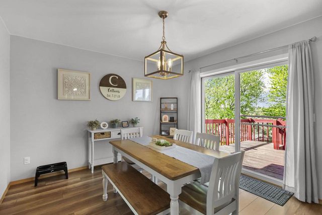 928 Vista Ridge Drive, Mount Horeb, WI 53572