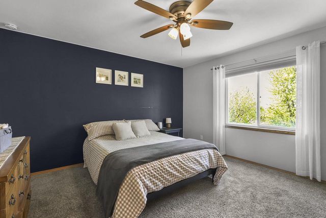 928 Vista Ridge Drive, Mount Horeb, WI 53572