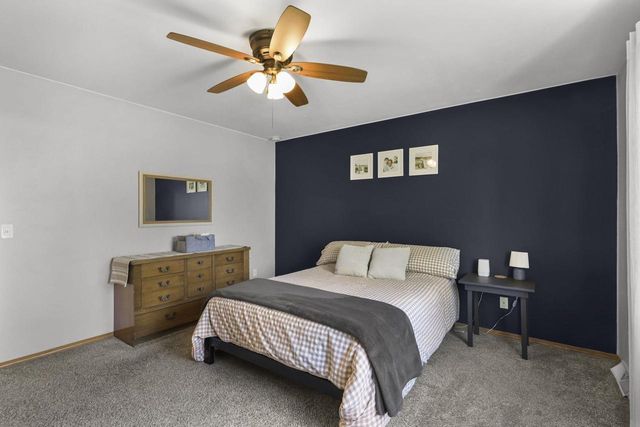 928 Vista Ridge Drive, Mount Horeb, WI 53572