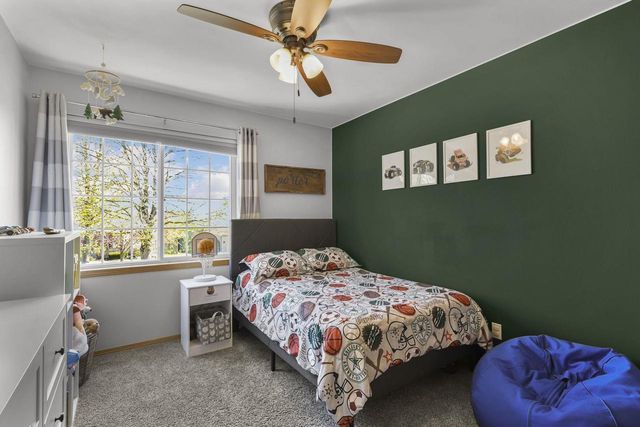 928 Vista Ridge Drive, Mount Horeb, WI 53572