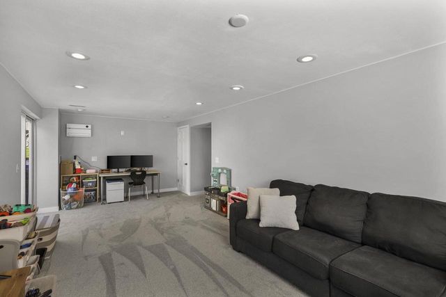 928 Vista Ridge Drive, Mount Horeb, WI 53572