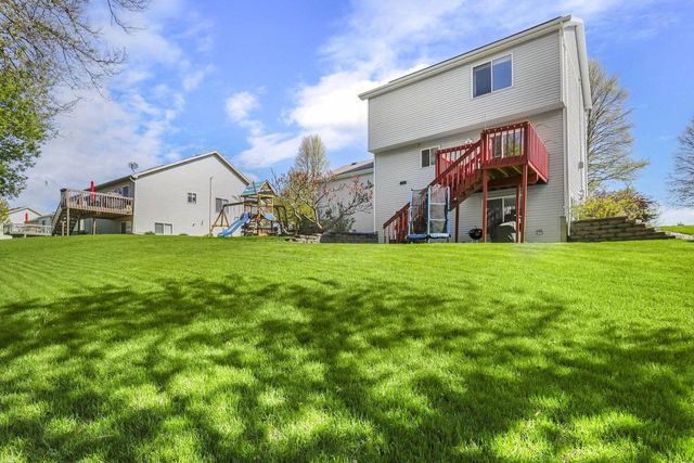 928 Vista Ridge Drive, Mount Horeb, WI 53572