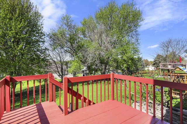 928 Vista Ridge Drive, Mount Horeb, WI 53572