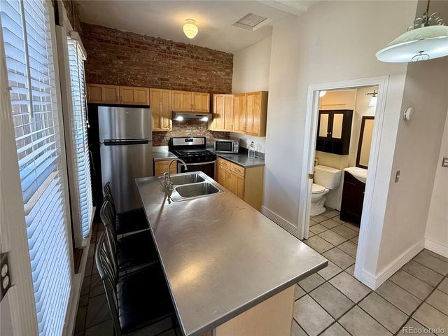 2431 Tremont Pl, Denver, CO 80205