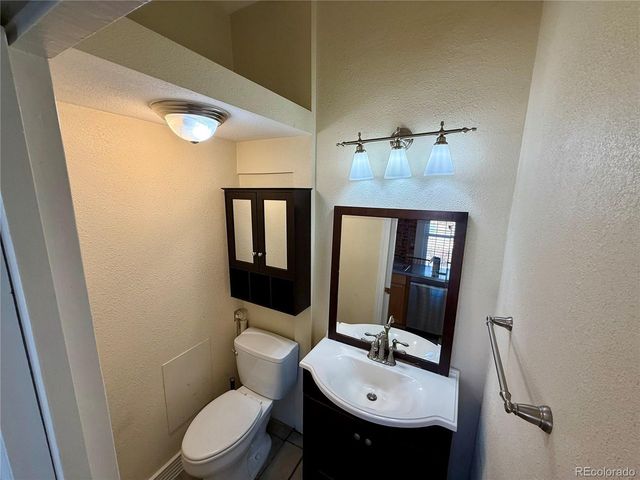2431 Tremont Pl, Denver, CO 80205