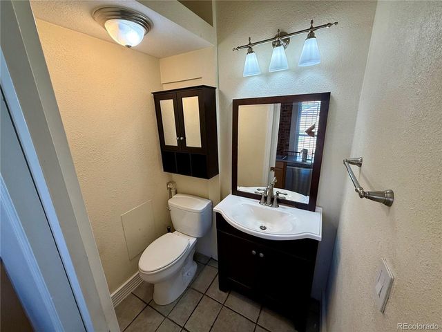 2431 Tremont Pl, Denver, CO 80205