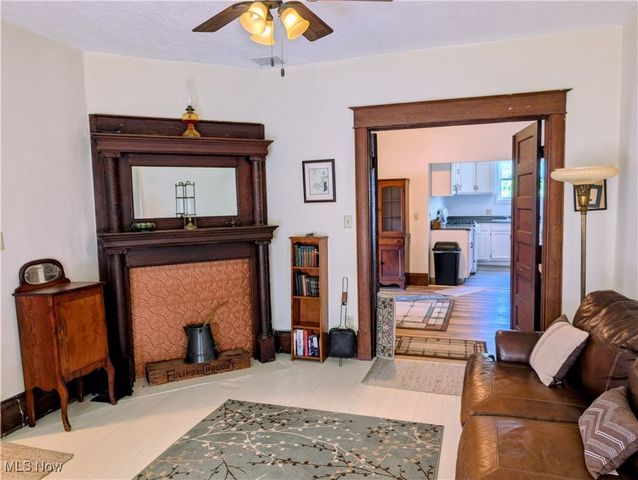 262 N 5th Street, Mcconnelsville, OH 43756