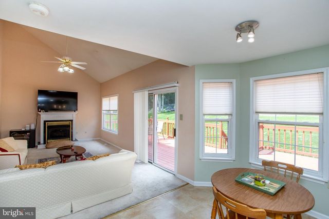 62 STEEPLECHASE DR, Doylestown, PA 18901