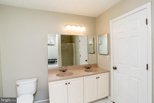 62 STEEPLECHASE DR, Doylestown, PA 18901