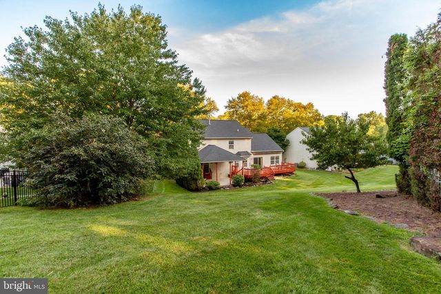 62 STEEPLECHASE DR, Doylestown, PA 18901