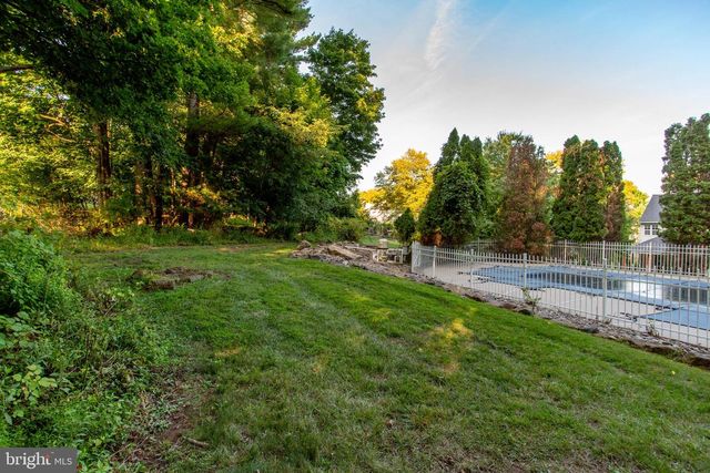 62 STEEPLECHASE DR, Doylestown, PA 18901