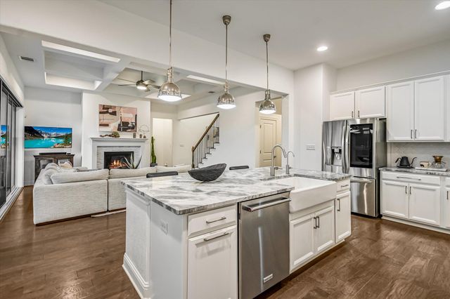 11520 Lake Stone DR 4, Austin, TX 78738
