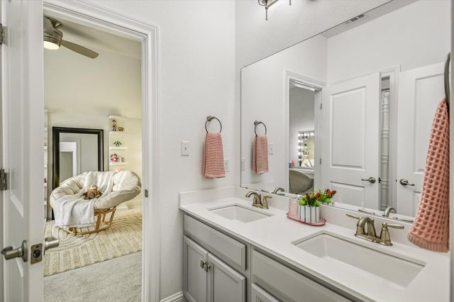 11520 Lake Stone DR 4, Austin, TX 78738