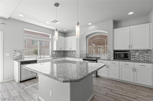 10116 Cascadia Creek Street, Las Vegas, NV 89141