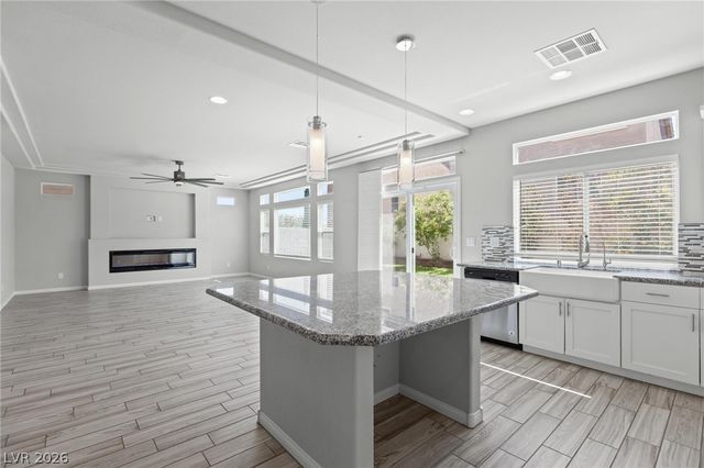 10116 Cascadia Creek Street, Las Vegas, NV 89141