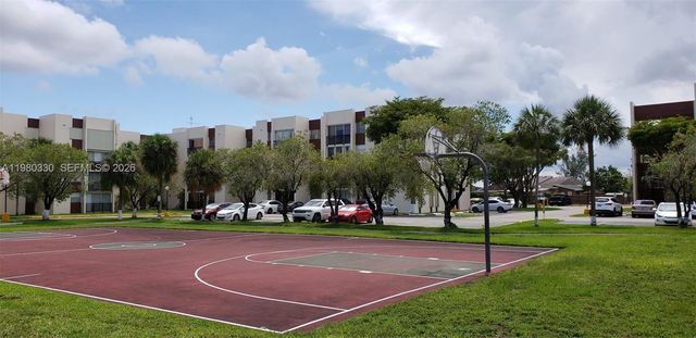 9441 SW 4th St 302, Miami, FL 33174