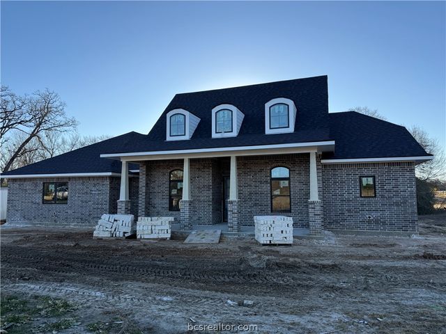 5000 Paulo Court, Bryan, TX 77808