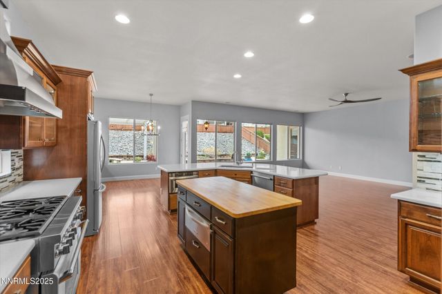 1960 Vicenza Drive, Sparks, NV 89434