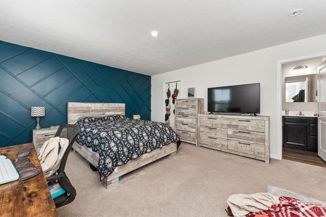 168 Wooded Ridge Drive, Batavia Twp, OH 45102
