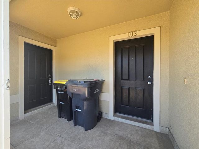 102 MONROE CIRCLE, Davenport, FL 33896