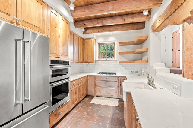 147 Gonzales Road 18, Santa Fe, NM 87501
