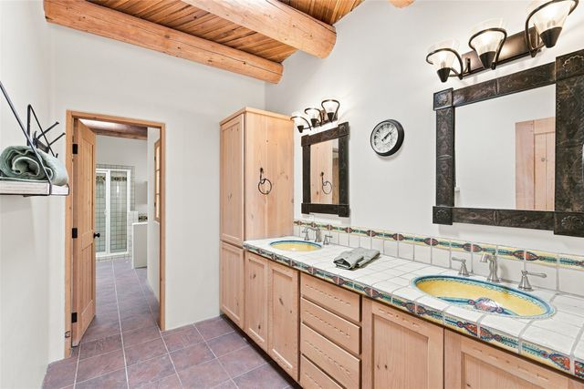 147 Gonzales Road 18, Santa Fe, NM 87501