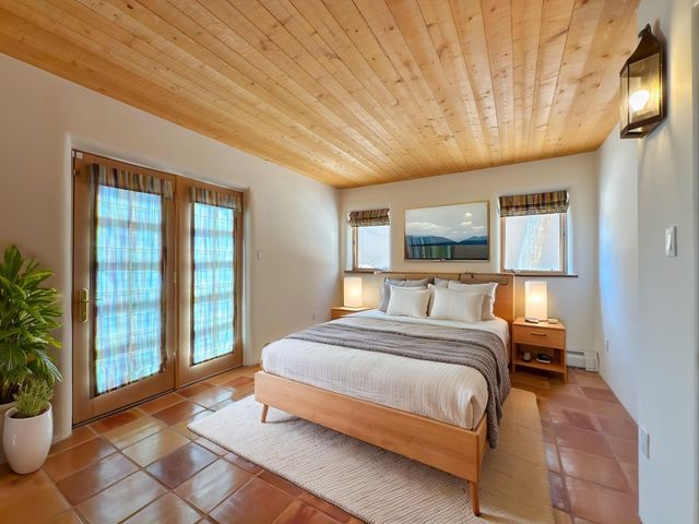 147 Gonzales Road 18, Santa Fe, NM 87501