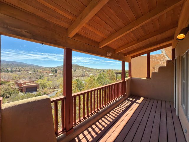 147 Gonzales Road 18, Santa Fe, NM 87501