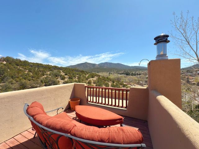 147 Gonzales Road 18, Santa Fe, NM 87501