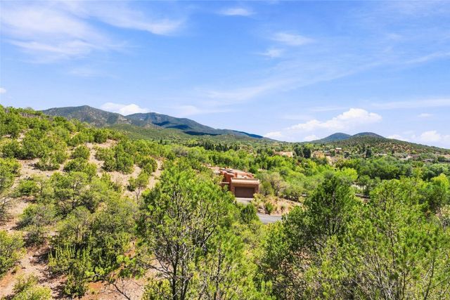 147 Gonzales Road 18, Santa Fe, NM 87501