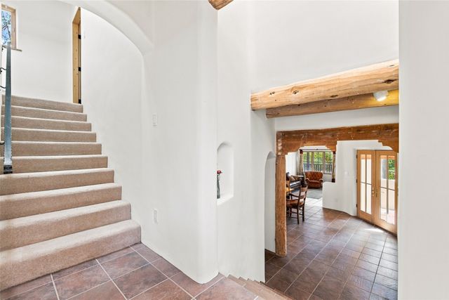 147 Gonzales Road 18, Santa Fe, NM 87501