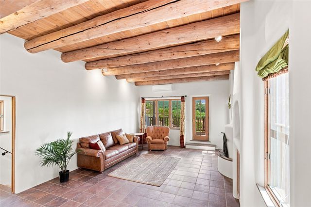 147 Gonzales Road 18, Santa Fe, NM 87501