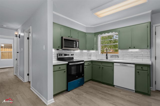 1503 Leslie Street, Bossier City, LA 71111