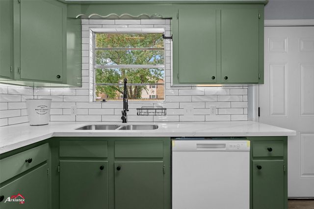 1503 Leslie Street, Bossier City, LA 71111