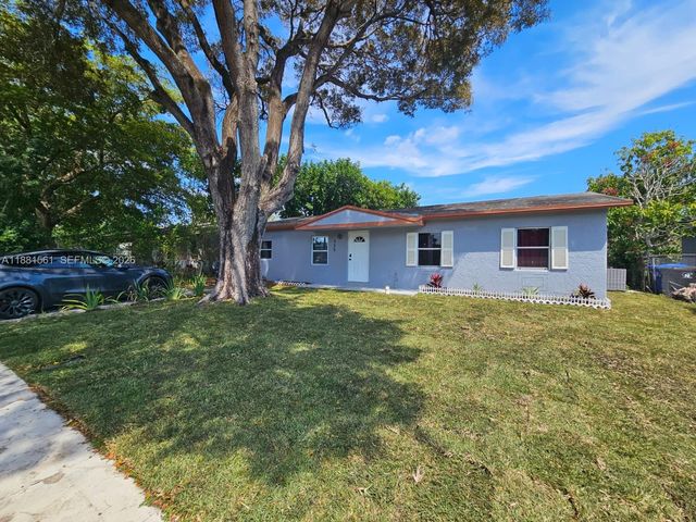 325 SW 80th Terrace, North Lauderdale, FL 33068