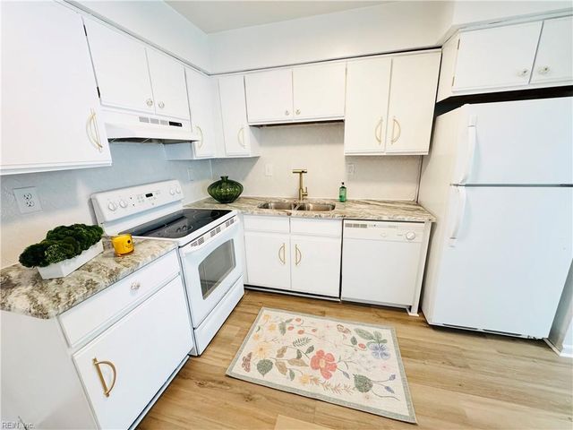 626 Waters DR, Virginia Beach, VA 23462