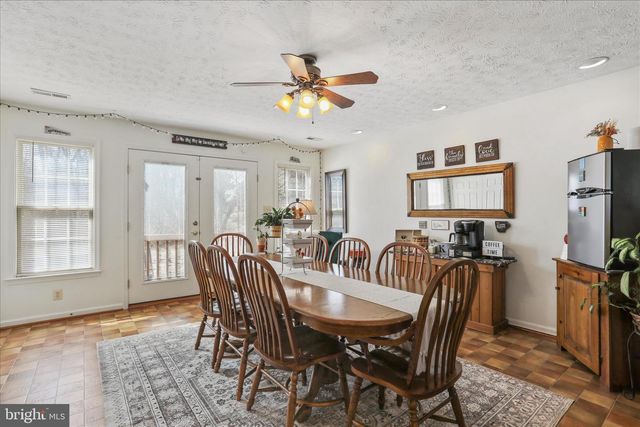 573 LEWIS ST, Front Royal, VA 22630