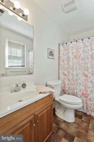 573 LEWIS ST, Front Royal, VA 22630